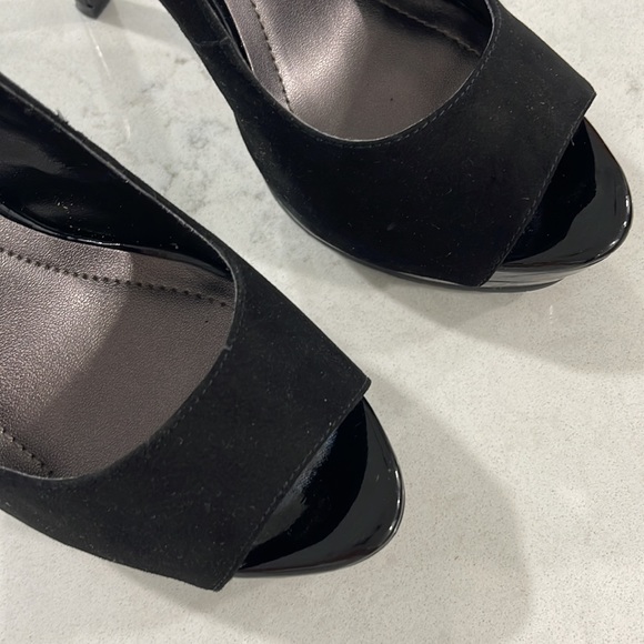 High Heels - Picture 6 of 8